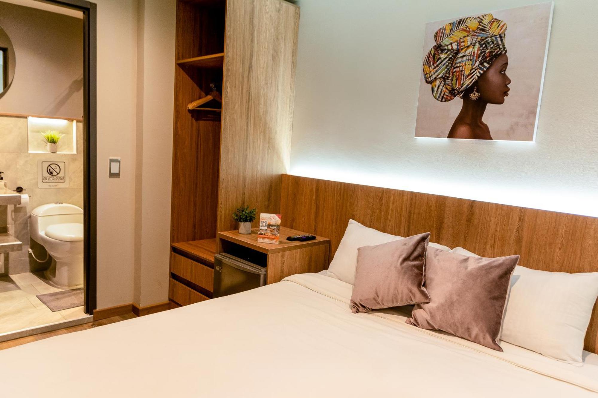 Skyhub Hotel